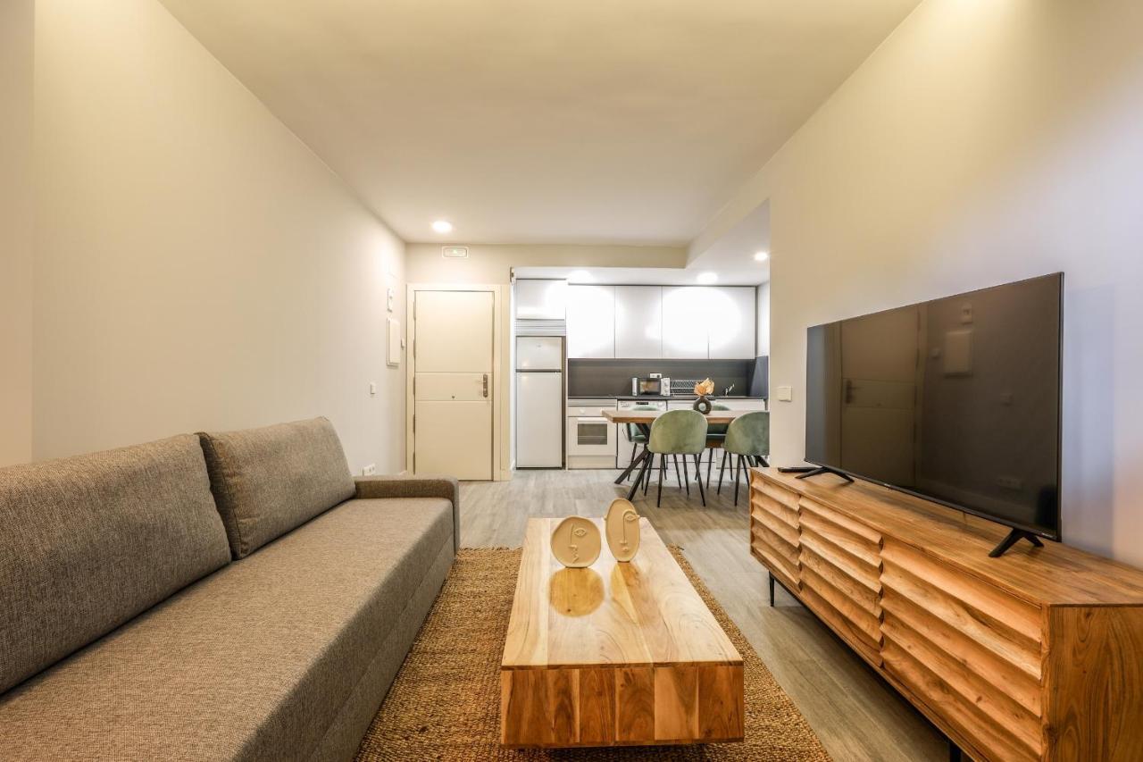 Apartamentos Reformados En Arturo Soria Madrid Buitenkant foto