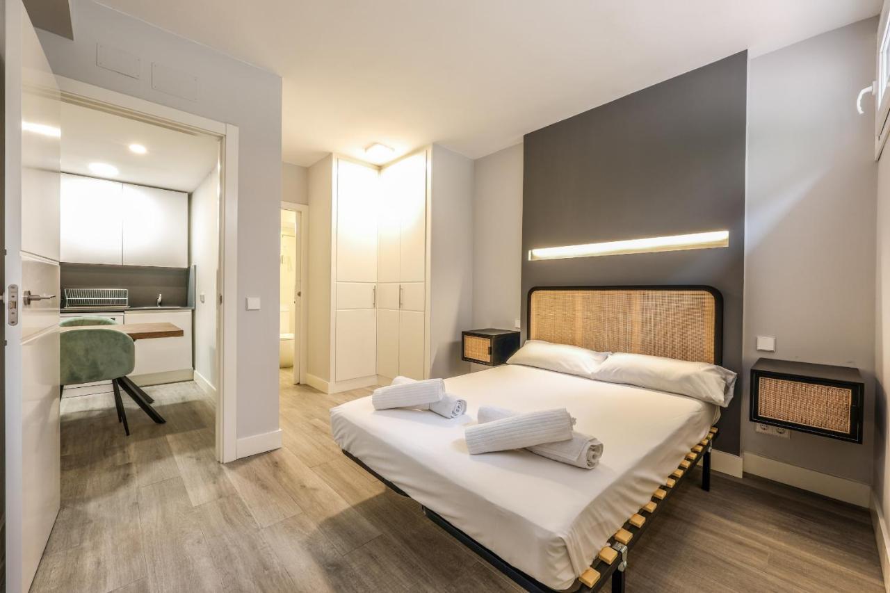 Apartamentos Reformados En Arturo Soria Madrid Buitenkant foto