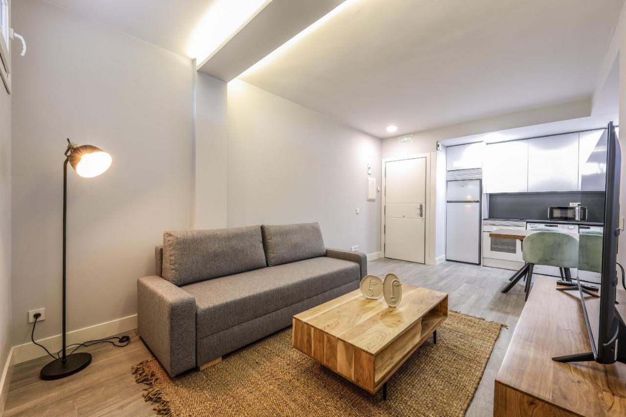 Apartamentos Reformados En Arturo Soria Madrid Buitenkant foto