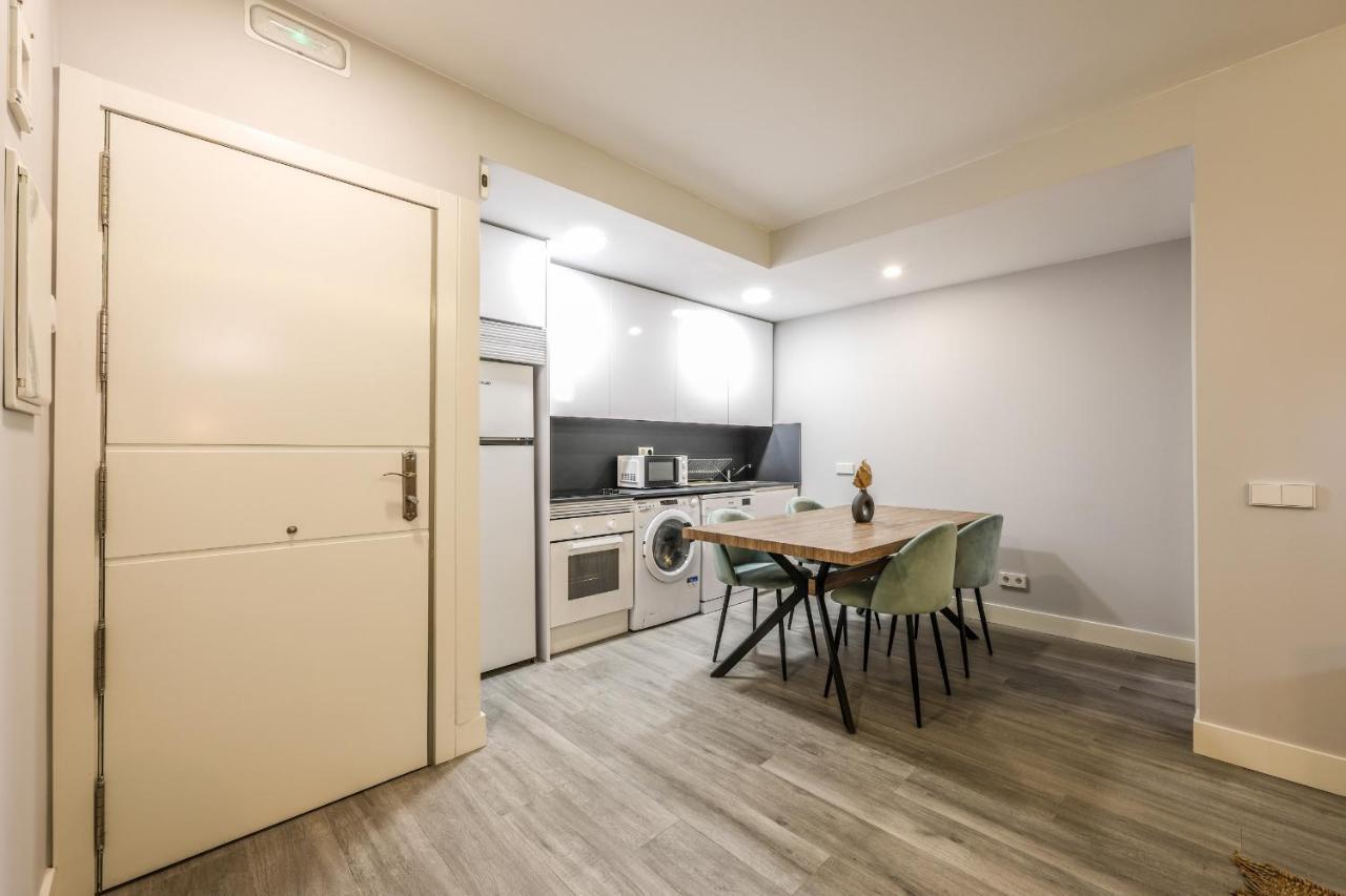 Apartamentos Reformados En Arturo Soria Madrid Buitenkant foto