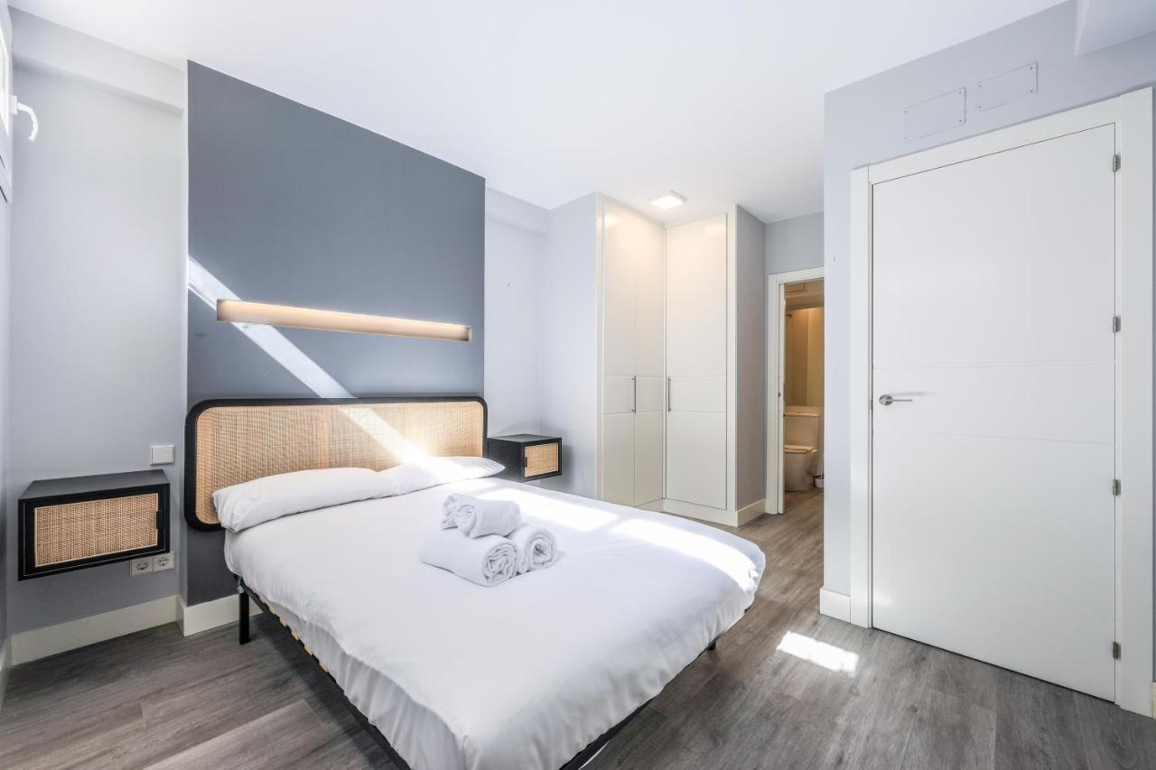 Apartamentos Reformados En Arturo Soria Madrid Buitenkant foto