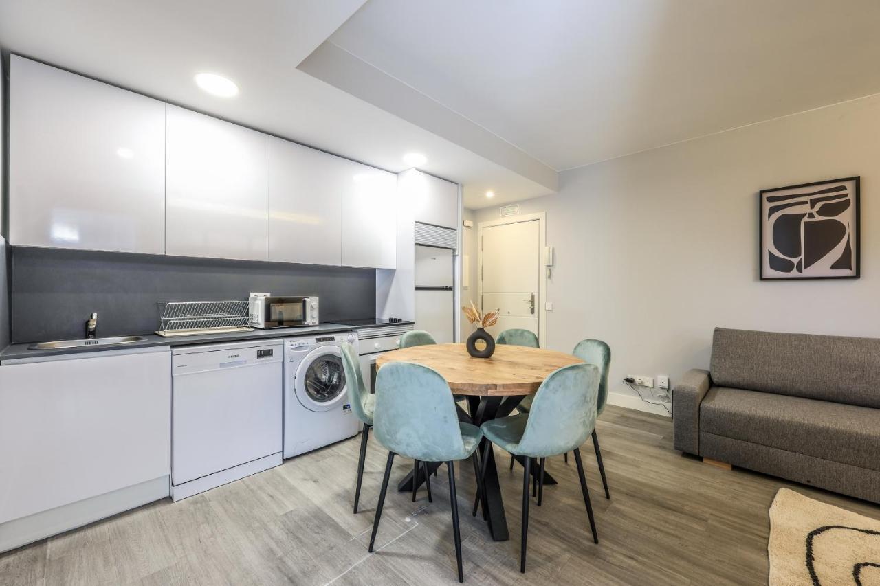 Apartamentos Reformados En Arturo Soria Madrid Buitenkant foto