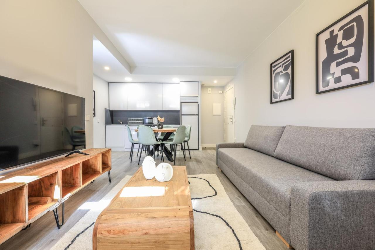 Apartamentos Reformados En Arturo Soria Madrid Buitenkant foto